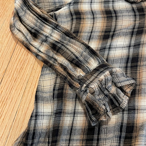 Velvet Heart Ruffled V-Neck Yellow and Black Blouse - Size M - Picture 2 of 5